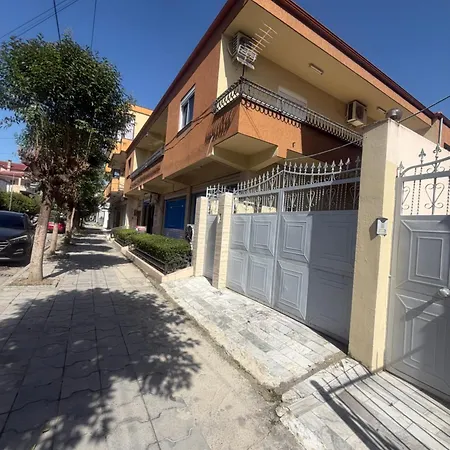 Valentina Cozy 2-bedroom House 別荘 *